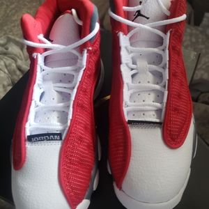 Jordan 13 red flint size 2y
